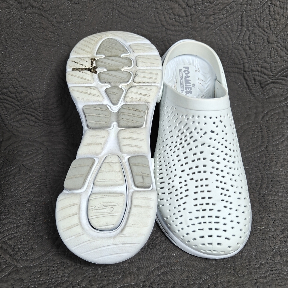 SKECHERS Foamies Go Walk Clog White Synthetic Slip On Women's Shoe Size 9.5 - Picture 8 of 8